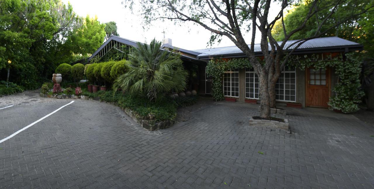 Dias Guest House Bloemfontein Exterior photo