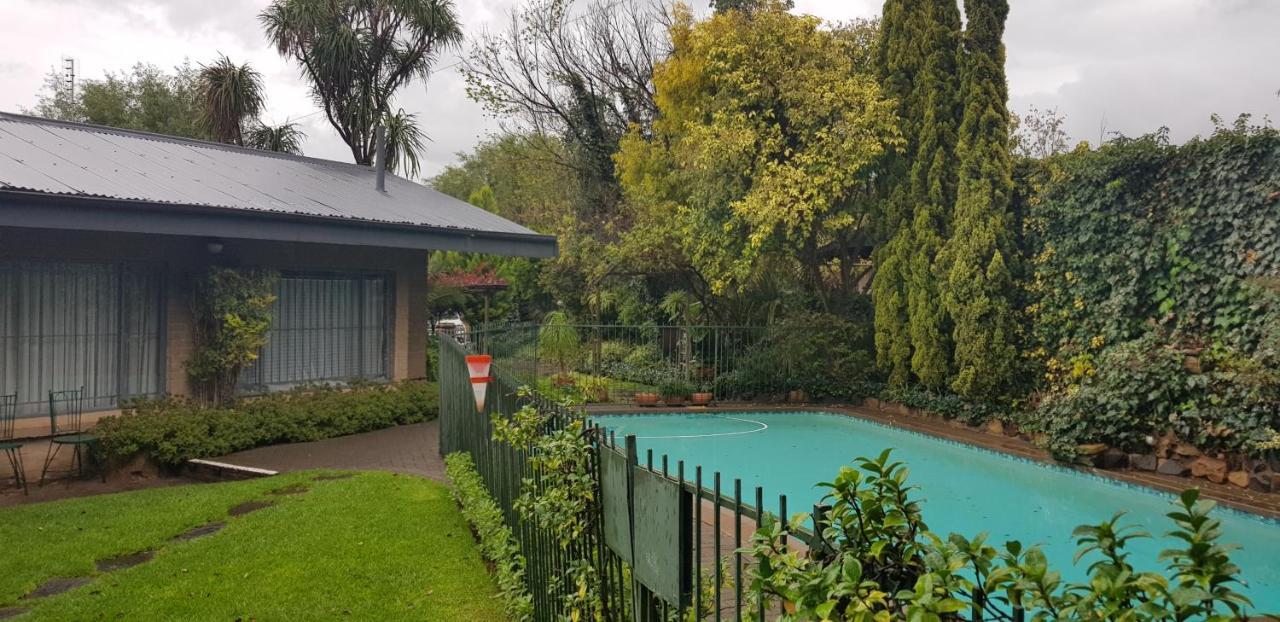 Dias Guest House Bloemfontein Exterior photo
